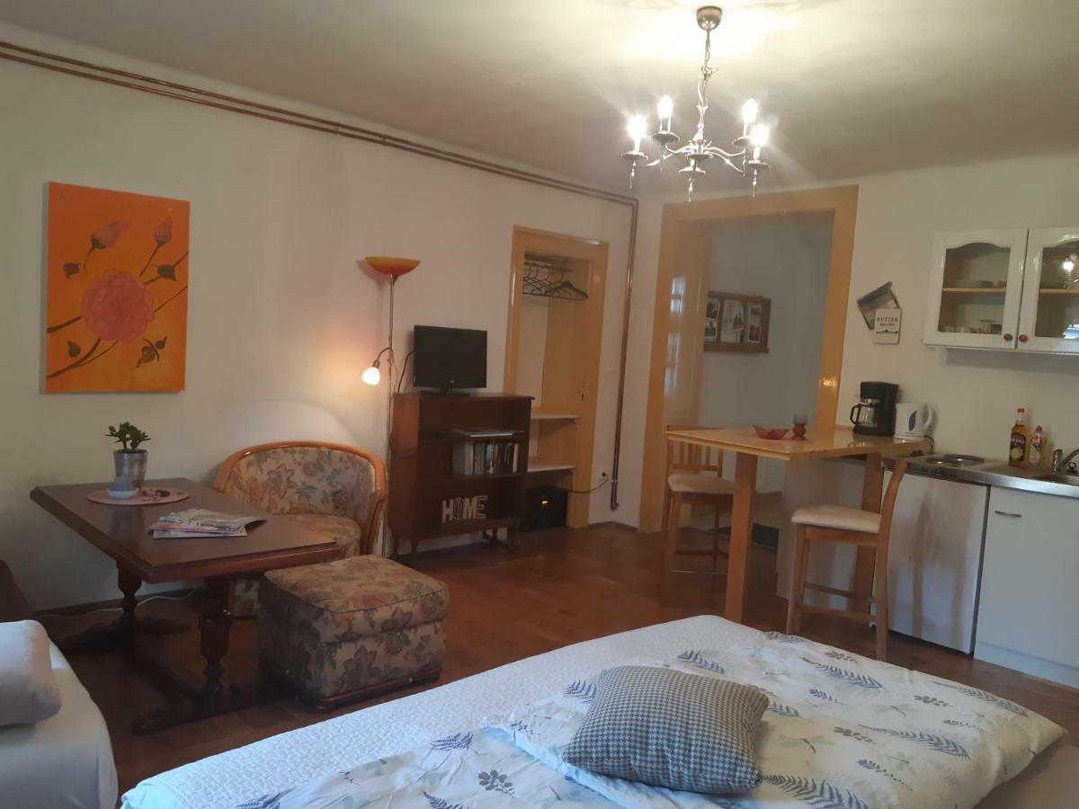Axtburg Apartments Berbaltavar ภายนอก รูปภาพ